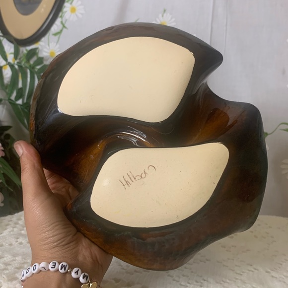 Hilborn pottery engraved drip glaze wrinkle dish - Picture 6 of 6